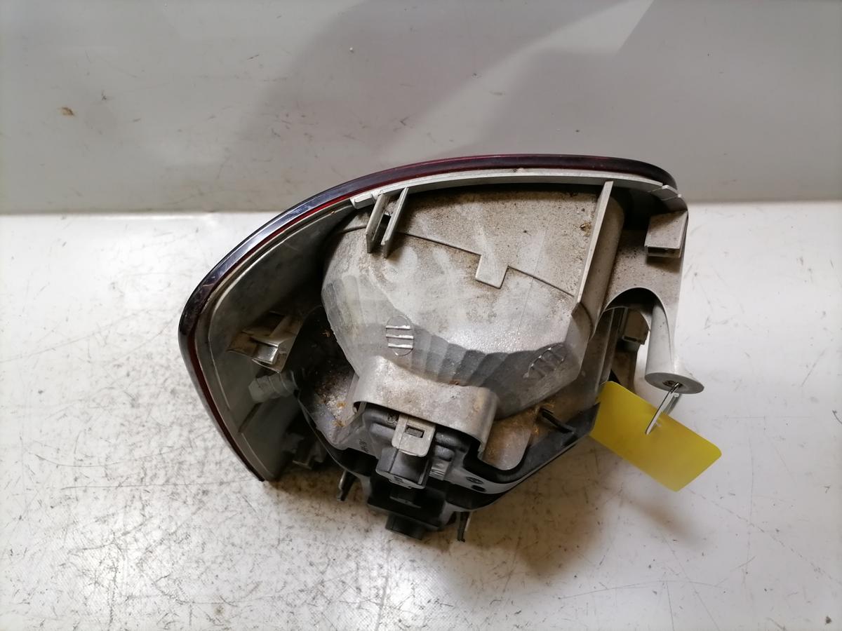 VW Touran 1T original R&uuml;cklicht R&uuml;ckleuchte Schlussleuchte rechts Facelift Bj.2008